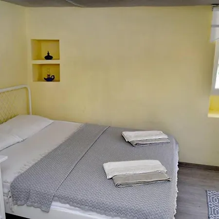 Detached House In Buyukada Island
