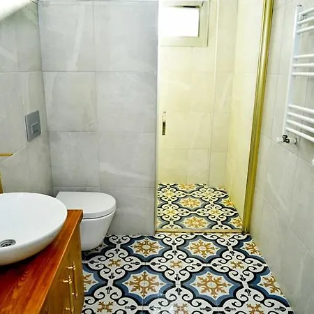 Detached House In Buyukada Island